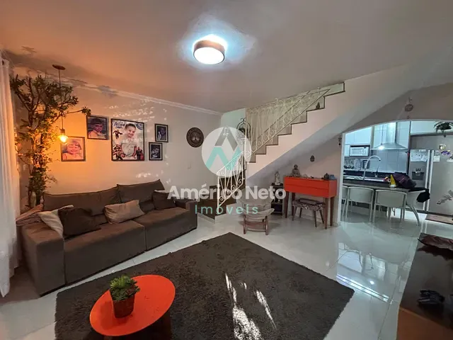 Sobrado com 100m² 3 quartos e 3 banheiros, à venda, no bairro Santo Antônio em São Caetano do Sul