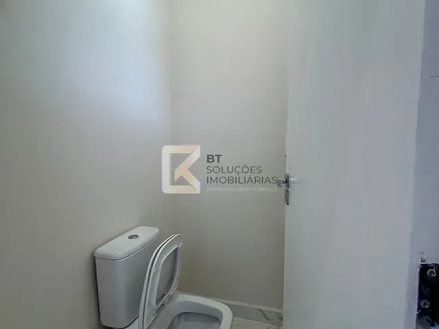 Sobrado com 300m² 3 quartos e 2 banheiros, à venda, no bairro Jardins Di Roma em Indaiatuba