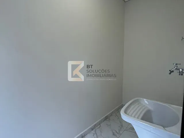 Sobrado com 300m² 3 quartos e 2 banheiros, à venda, no bairro Jardins Di Roma em Indaiatuba