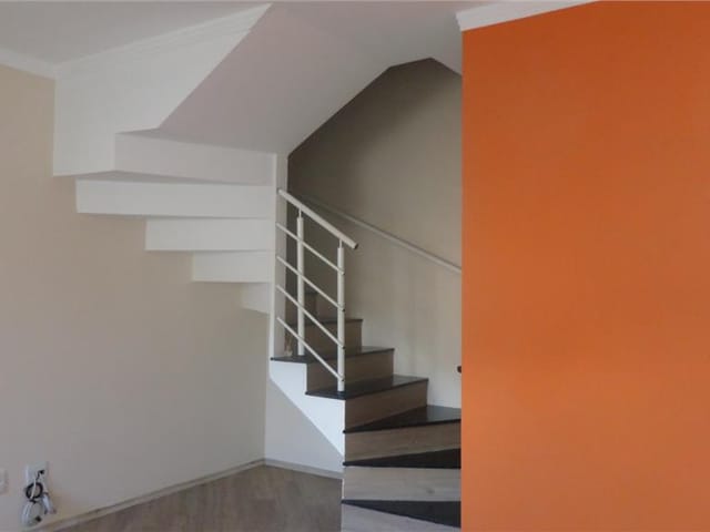 Foto do Sobrado - Sobrado com 3 dormitórios para alugar, 88 m² por R$ 2.899,00/mês - Jardim Santa Maria - Jacareí/SP | INDEPENDENCE NEGOCIOS IMOBILIARIOS LTDA