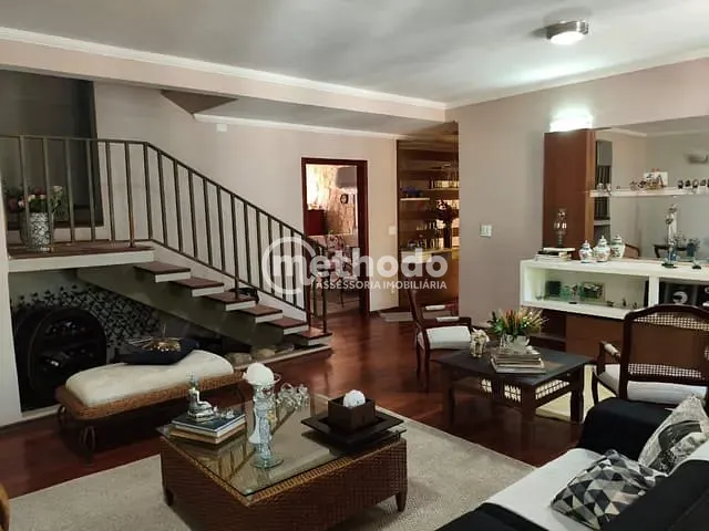 Sobrado com 384m² 3 quartos e 4 banheiros, à venda, no bairro Nova Campinas em Campinas