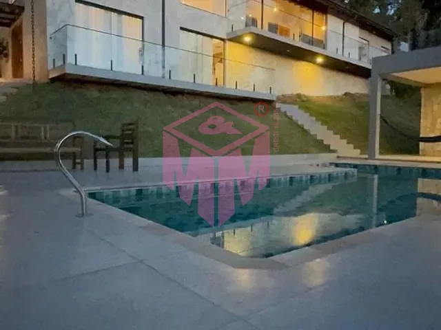 Sobrado com 910m² 4 quartos e 5 banheiros, à venda, no bairro Ponte Alta em Atibaia