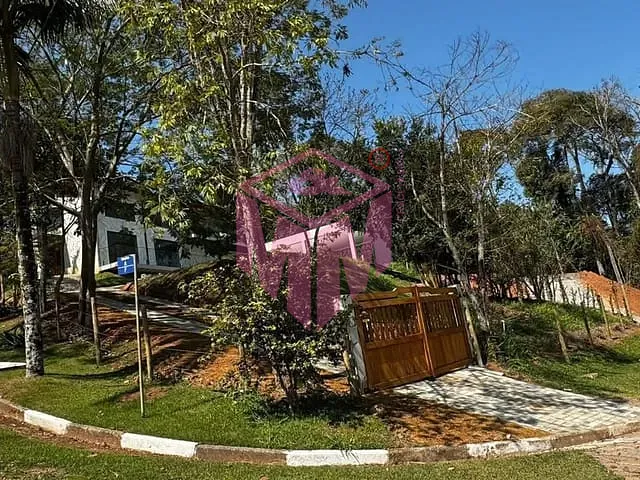 Sobrado com 910m² 4 quartos e 5 banheiros, à venda, no bairro Ponte Alta em Atibaia
