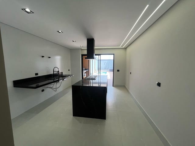 Sobrado com 193m² 3 quartos e 4 banheiros, à venda, no bairro Vila Talarico em São Paulo