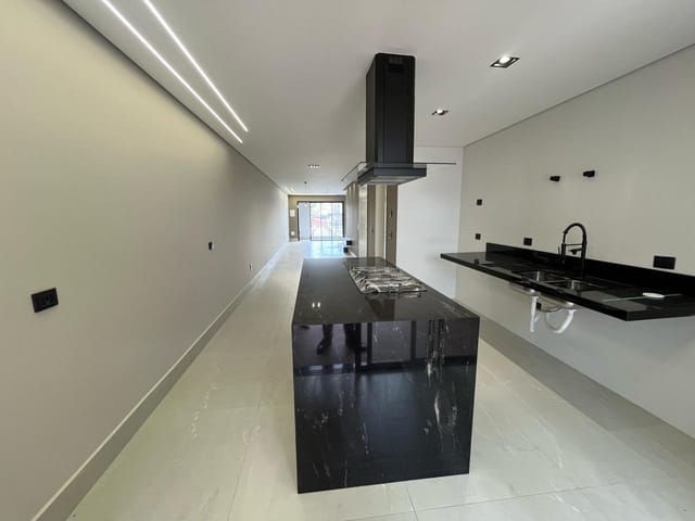 Sobrado com 193m² 3 quartos e 4 banheiros, à venda, no bairro Vila Talarico em São Paulo