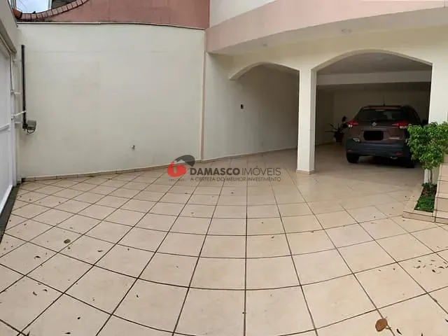 Sobrado com 220m² 3 quartos e 1 banheiro, à venda, no bairro Santa Maria em São Caetano do Sul