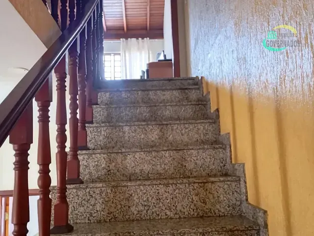 Sobrado 4 quartos e 3 banheiros, à venda, no bairro Parque Dom Pedro II em Campinas