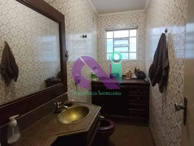 Sobrado com 202m² 3 quartos e 1 banheiro, à venda, no bairro Vila Yara em Osasco