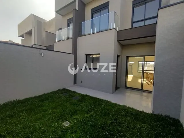Sobrado 3 quartos e 3 banheiros, à venda, no bairro Santo Inácio em Curitiba