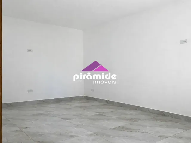 Casa 2 quartos e 2 banheiros, à venda, no bairro Getuba em Caraguatatuba