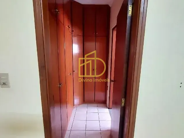 Sobrado com 250m² 3 quartos e 1 banheiro, para alugar, no bairro Parque das Laranjeiras em Sorocaba