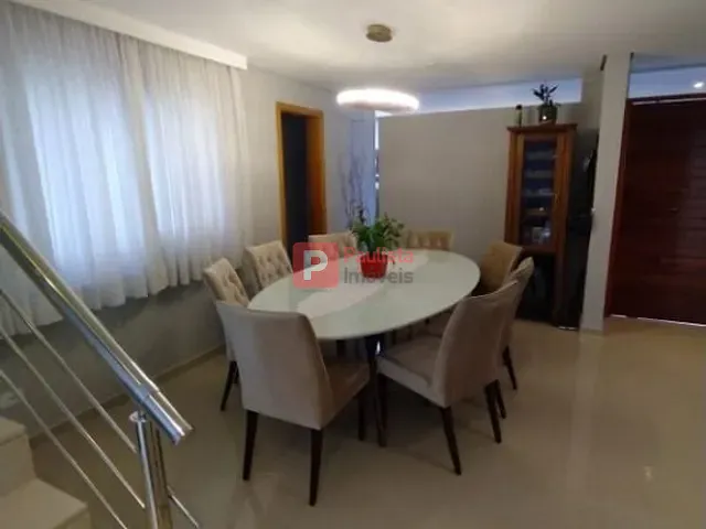 Sobrado com 215m² 4 quartos e 3 banheiros, à venda, no bairro Interlagos em São Paulo