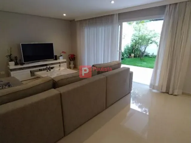 Sobrado com 215m² 4 quartos e 3 banheiros, à venda, no bairro Interlagos em São Paulo