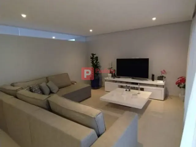 Sobrado com 215m² 4 quartos e 3 banheiros, à venda, no bairro Interlagos em São Paulo