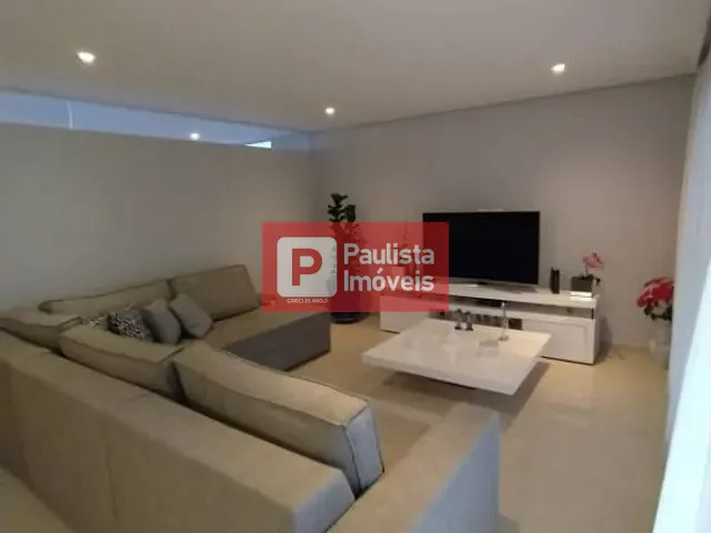 Sobrado com 215m² 4 quartos e 3 banheiros, à venda, no bairro Interlagos em São Paulo