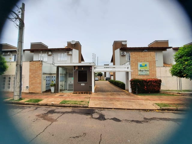 Sobrado 3 quartos e 3 banheiros, à venda, no bairro Carandá Bosque em Campo Grande