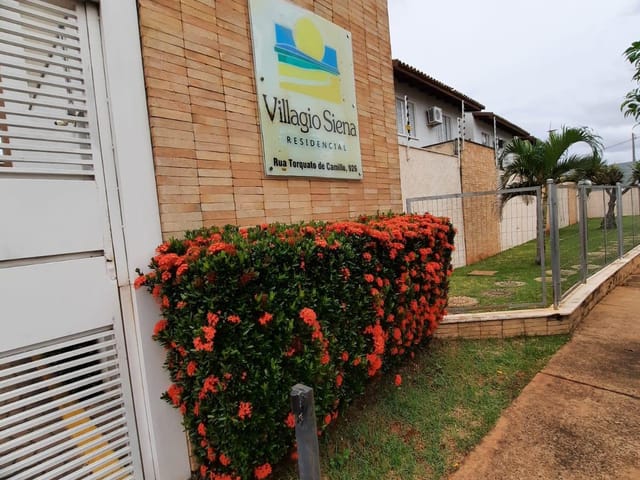 Sobrado 3 quartos e 3 banheiros, à venda, no bairro Carandá Bosque em Campo Grande