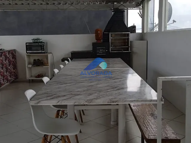 Sobrado com 250m² 4 quartos e 5 banheiros, à venda, no bairro Jardim República em São José dos Campos