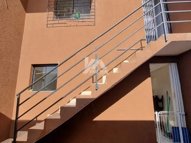 Sobrado com 306m² 3 quartos e 2 banheiros, à venda, no bairro Neves em Ponta Grossa