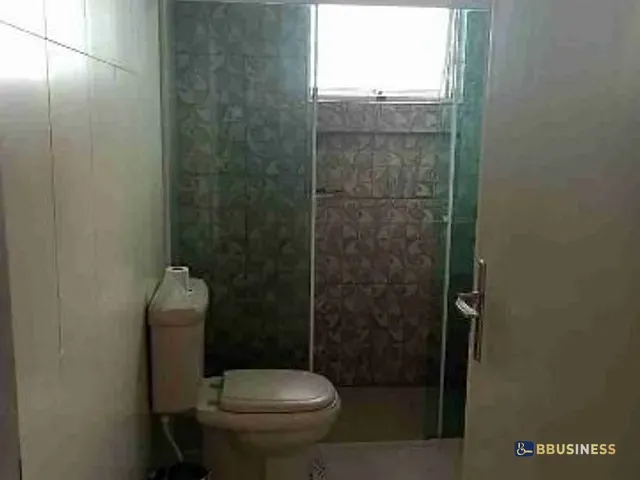 Sobrado com 258m² 3 quartos e 2 banheiros, à venda, no bairro Indaiá em Bertioga
