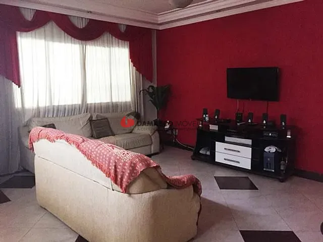 Sobrado com 148m² 3 quartos e 2 banheiros, à venda, no bairro Olímpico em São Caetano do Sul