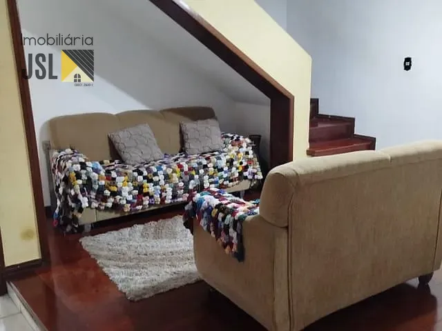 Sobrado com 135m² 3 quartos e 2 banheiros, à venda, no bairro Vila Santa Izabel em Caçapava