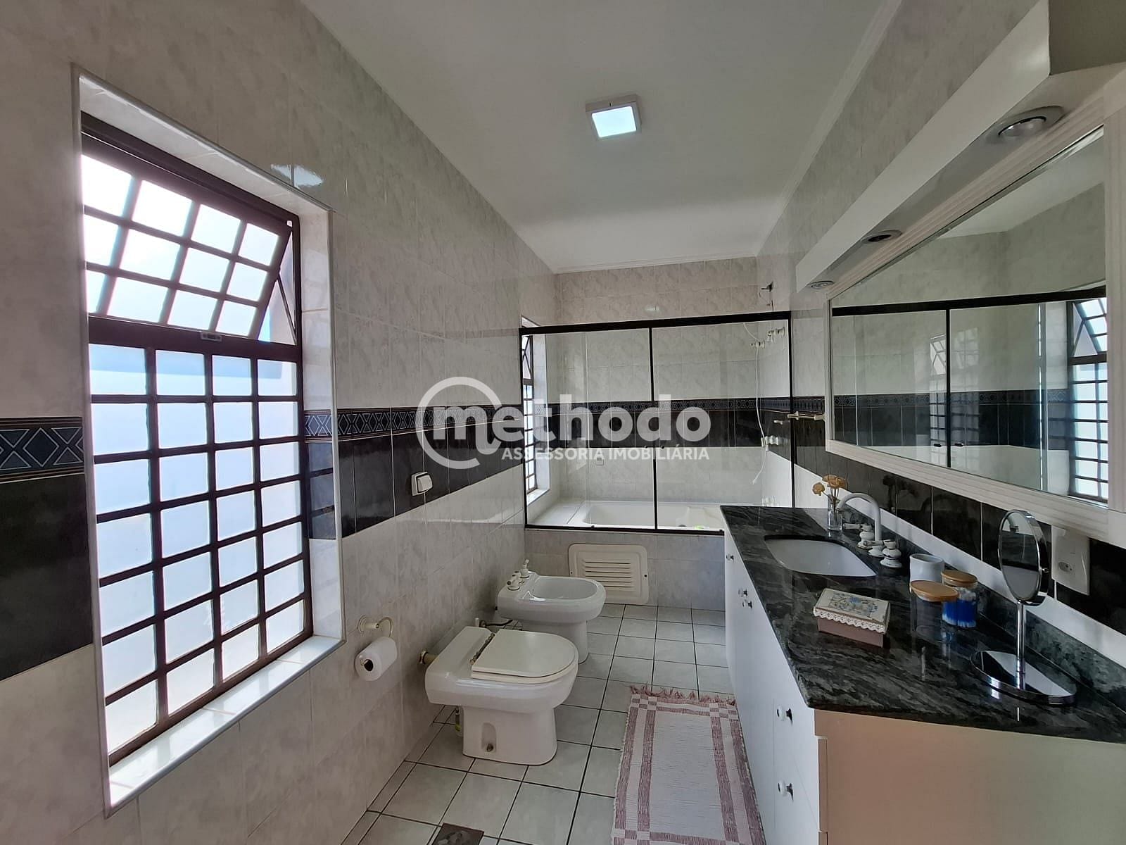 Casa, 3 quartos, 290 m² - Foto 32