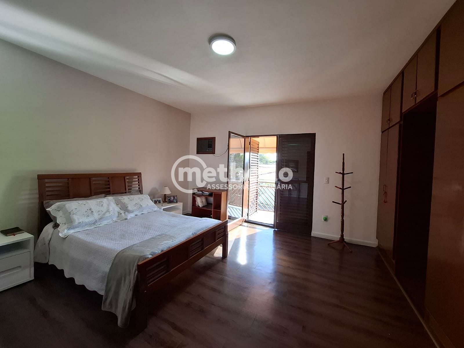 Casa, 3 quartos, 290 m² - Foto 29