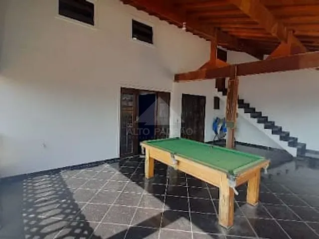 Sobrado com 250m² 5 quartos e 7 banheiros, à venda, no bairro Vila Dirce em Mauá