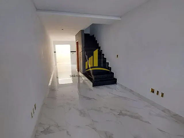 Sobrado 3 quartos e 1 banheiro, à venda, no bairro Jardim Ângela (Zona Leste) em São Paulo