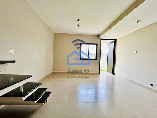 Sobrado com 100m² 2 quartos e 3 banheiros, à venda, no bairro Tarumã em Caraguatatuba