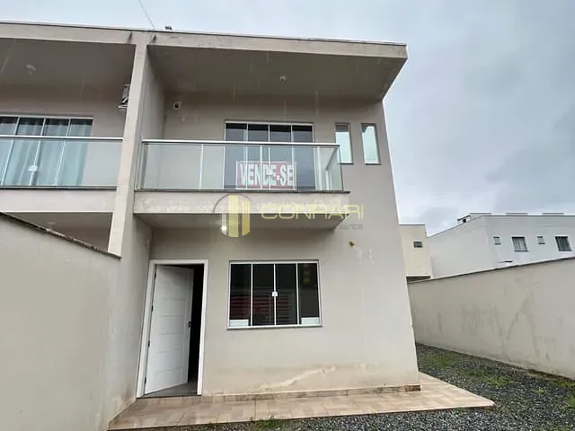 Sobrado 3 quartos e 3 banheiros, à venda, no bairro ALTO SÃO BENTO em Itapema