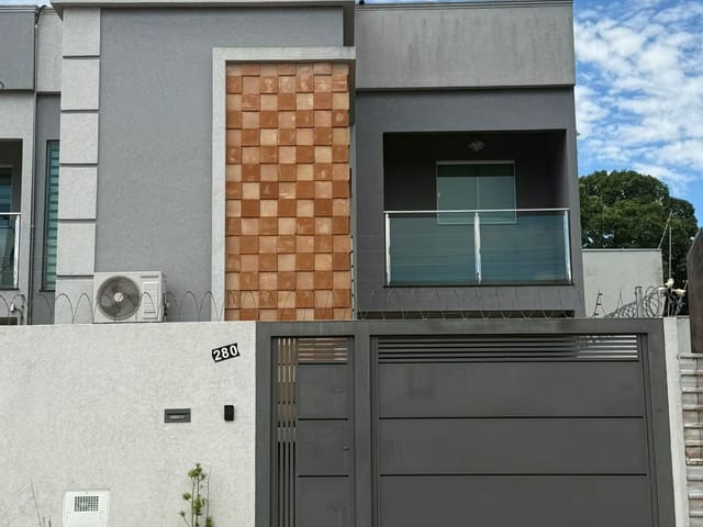 Sobrado com 101m² 3 quartos e 3 banheiros, à venda ou para alugar, no bairro Vila Vilas Boas em Campo Grande