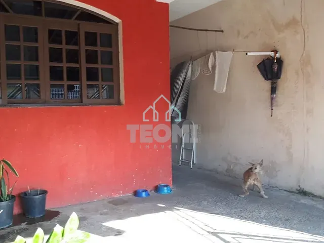 Sobrado com 125m² 4 quartos e 2 banheiros, à venda, no bairro Parque Aeroporto em Taubaté