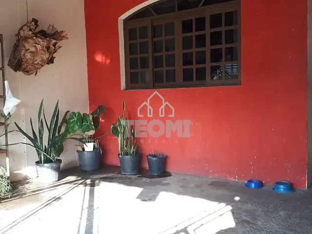 Sobrado com 125m² 4 quartos e 2 banheiros, à venda, no bairro Parque Aeroporto em Taubaté