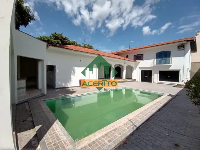 Sobrado com 705m² 5 quartos e 4 banheiros, à venda ou para alugar, no bairro Vila Bandeirantes em Araçatuba