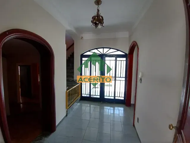 Sobrado com 705m² 5 quartos e 4 banheiros, à venda ou para alugar, no bairro Vila Bandeirantes em Araçatuba
