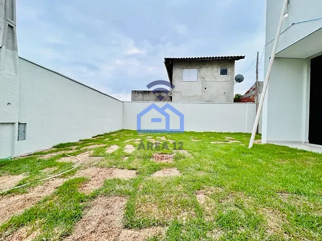 Sobrado com 180m² 2 quartos e 3 banheiros, à venda, no bairro Tarumã em Caraguatatuba