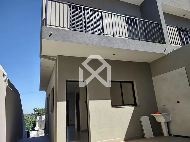 Sobrado com 104m² 2 quartos e 1 banheiro, à venda, no bairro Jardim Santo Antônio em Atibaia
