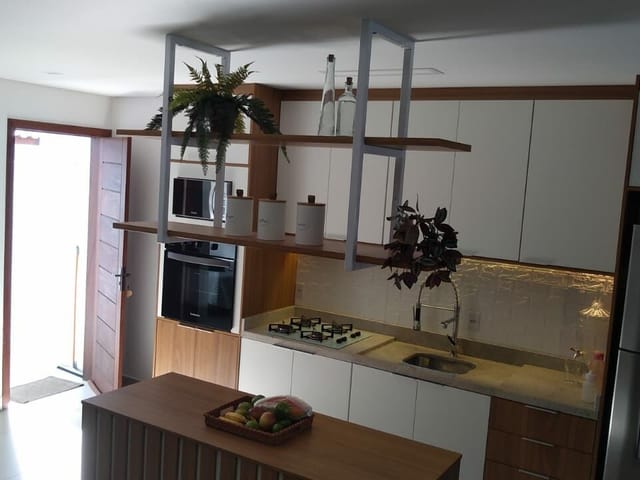 Sobrado com 182m² 3 quartos e 3 banheiros, à venda, no bairro Ingleses do Rio Vermelho em Florianópolis