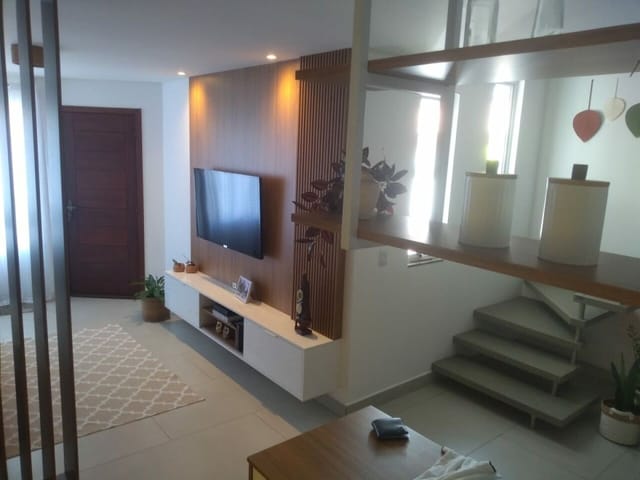 Sobrado com 182m² 3 quartos e 3 banheiros, à venda, no bairro Ingleses do Rio Vermelho em Florianópolis