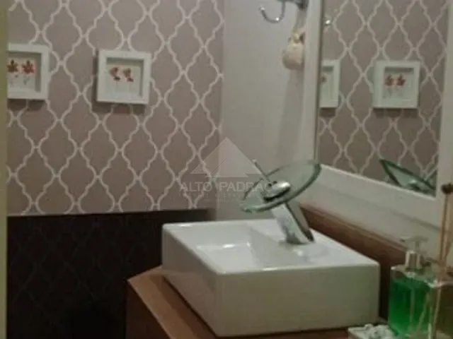 Sobrado com 125m² 3 quartos e 1 banheiro, à venda, no bairro Jardim Guapituba em Mauá