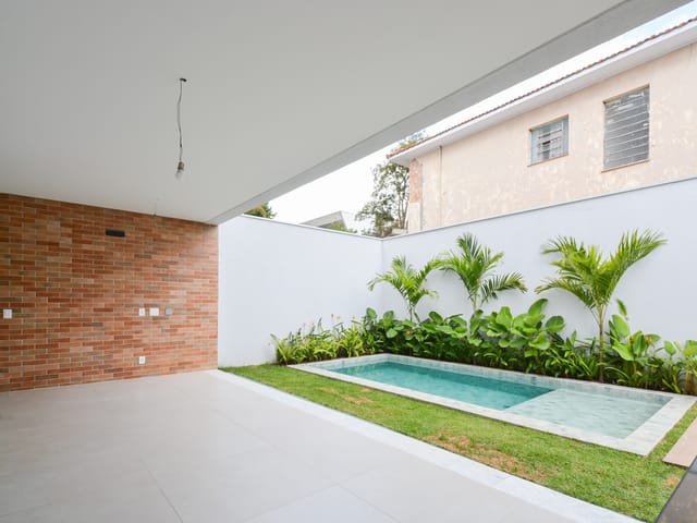 Foto do Sobrado - Sobrado residencial em Condomínio Fechado com 331m², 3 suítes, piscina à venda no Planalto Paulista | Paulista Imóveis.