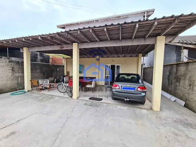 Sobrado com 264m² 5 quartos e 2 banheiros, à venda, no bairro Golfinho em Caraguatatuba