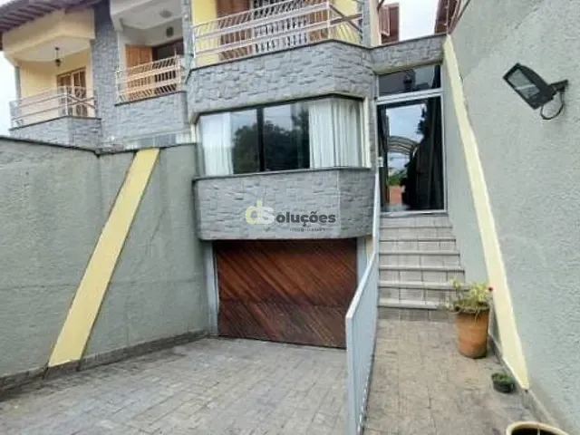 Sobrado com 240m² 4 quartos e 3 banheiros, à venda, no bairro Jardim Pinheiros em São Paulo