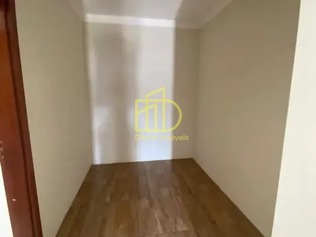 Sobrado com 200m² 3 quartos e 5 banheiros, à venda, no bairro Condomínio Villa dos Inglezes em Sorocaba