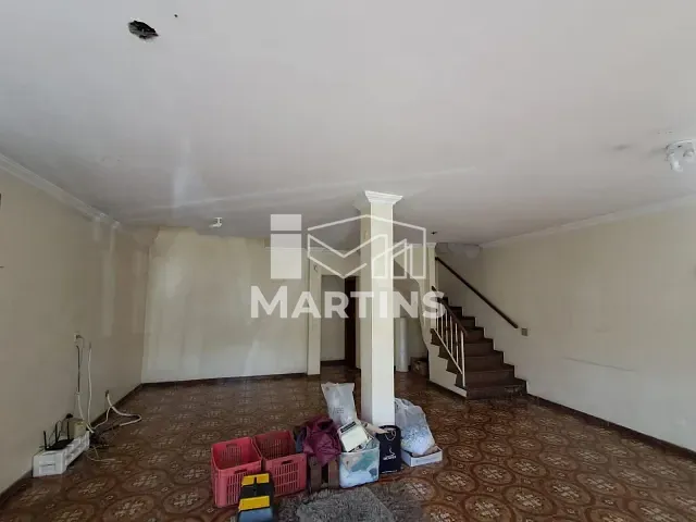 Sobrado com 407m² 6 quartos e 4 banheiros, à venda, no bairro Vila Pirajussara em São Paulo