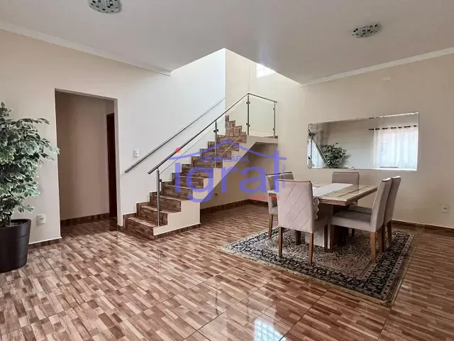 Sobrado com 350m² 3 quartos e 4 banheiros, à venda, no bairro Vila Parque Jabaquara em São Paulo