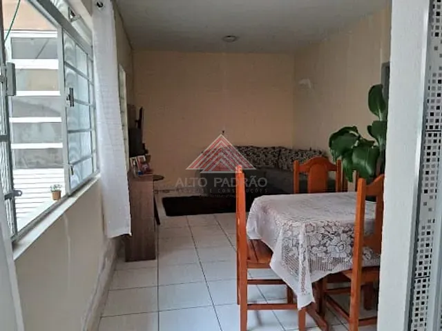 Sobrado com 250m² 2 quartos e 1 banheiro, à venda, no bairro Jardim Primavera em Mauá