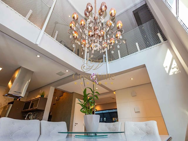 Sobrado 3 quartos e 4 banheiros, à venda, no bairro Jardim Social em Curitiba